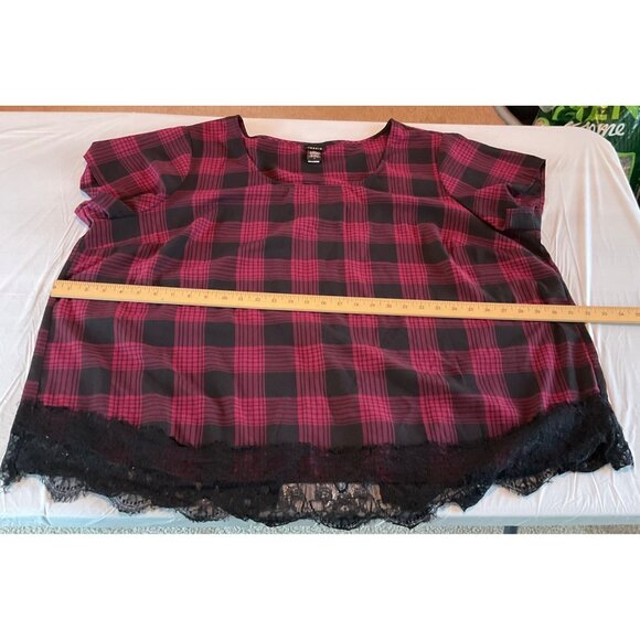 NWOT Torrid Womens Plaid Short Sleeve Top Lace Hem Sz 26 Black/Red Nylon/Polyest - Picture 6 of 13